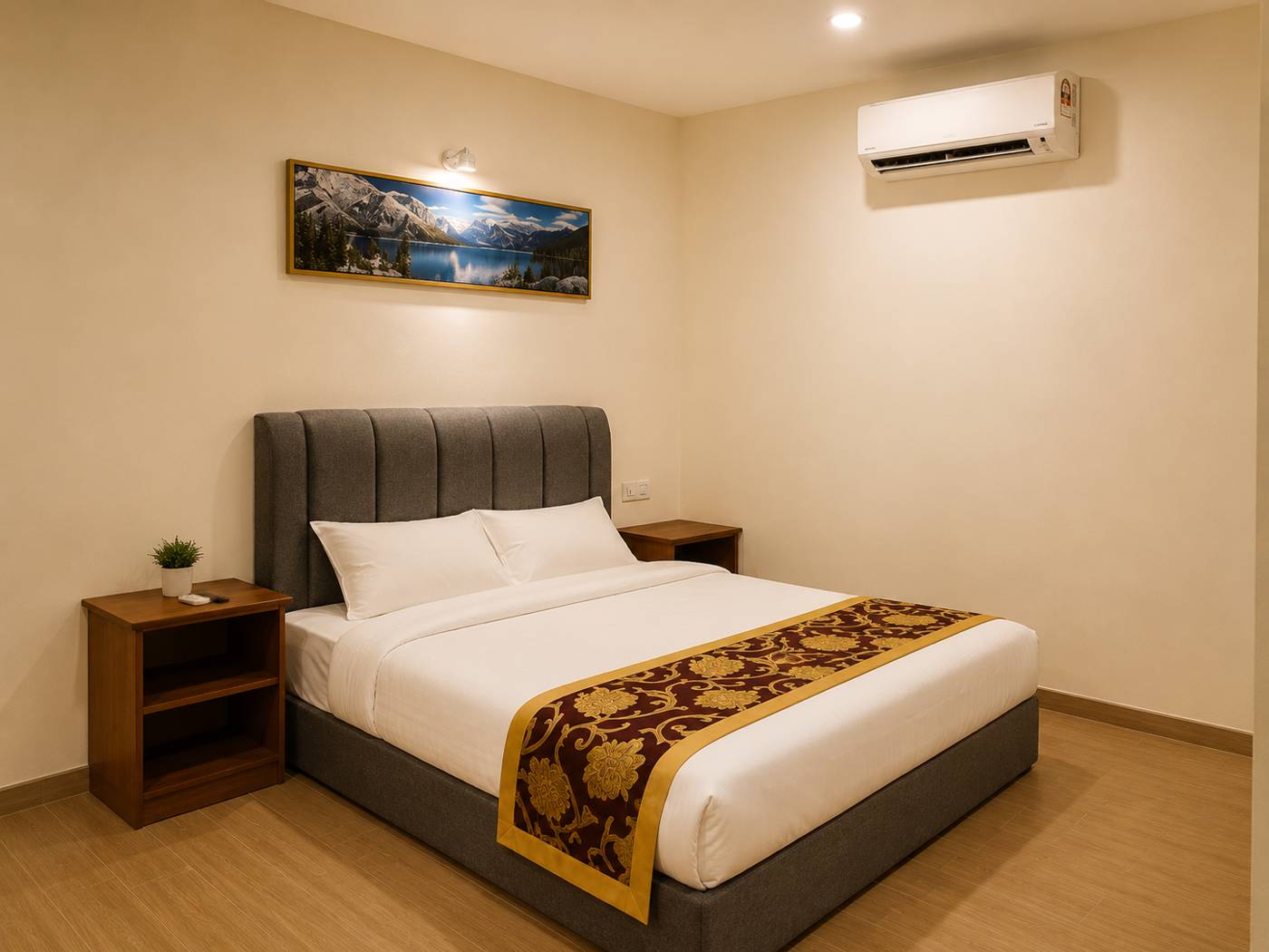 Queen Room